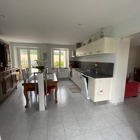 Holiday home La Maison D'aime - Spacieuse Et Grand Jardin